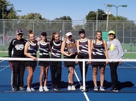 Tennis Qualifies Five for State, Takes Second at Regionals